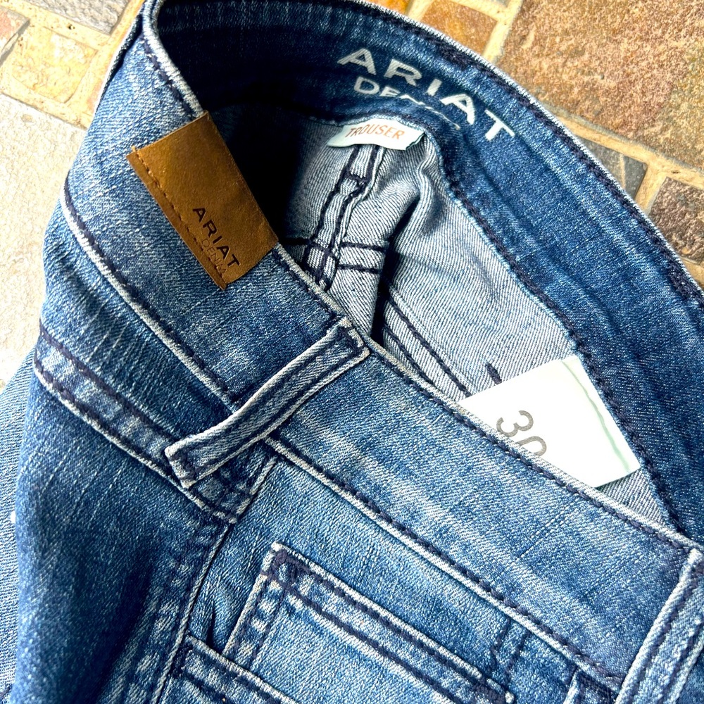 * NEW WOT* Never worn. Rodeo Ready.  Pressed and light starch.  Smokeless home.